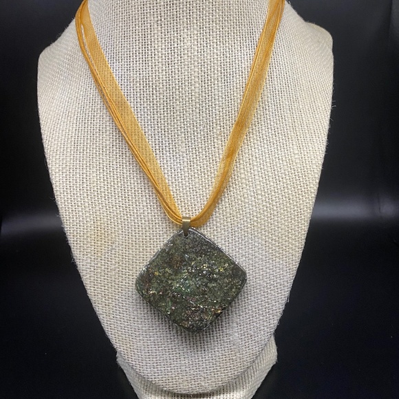 Handmade Pendant Necklace - Picture 1 of 1